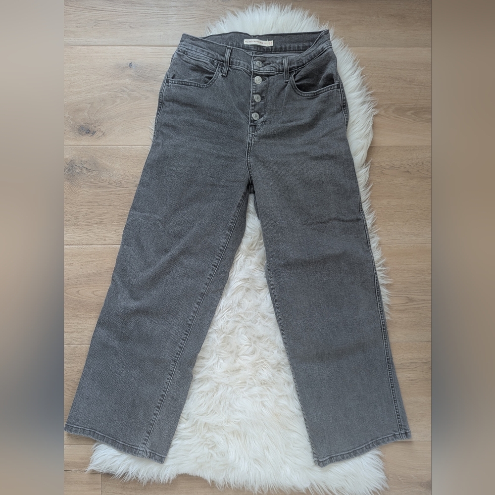 Levi's Jeans Mile High Cropped Wide Leg Gray Ultra High Rise Size 26